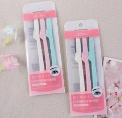 KELERINO. Dermaplaning - Wenkbrauw Scheermesjes - Eyebrow Razor - Inklapbaar - 3 Stuks -Verzorgingsproducten 1200x1157 2