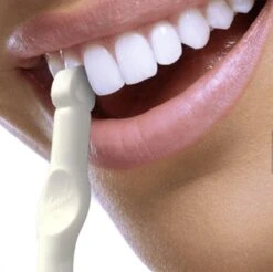 Moist-R Teeth Whitening Stick (2X) En 5 Refills - Thuis Tanden Bleken - Witte Tanden -Verzorgingsproducten 1200x1194 9