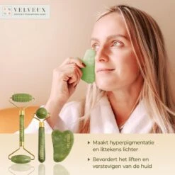 Velveux Gua Sha Jade Steen Gezichtsroller 4 Delige Set Cadeau Voor Vrouw - Geschenkset Vrouwen - Jade Roller - Gezichtsmassage - Valentijnsdag Cadeau -Verzorgingsproducten 1200x1200 1021