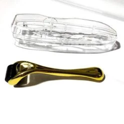 Merkloos Titanium Dermaroller 1.5 Mm Micro Naaldjes Goud Gezichtsroller Acne Rimpels Cellulitis Littekens Striae Haargroei 8 Merkloos Titanium Dermaroller 1.5 Mm Micro Naaldjes Goud Gezichtsroller Acne Rimpels Cellulitis Littekens Striae Haargroei -Verzorgingsproducten 1200x1200 1048
