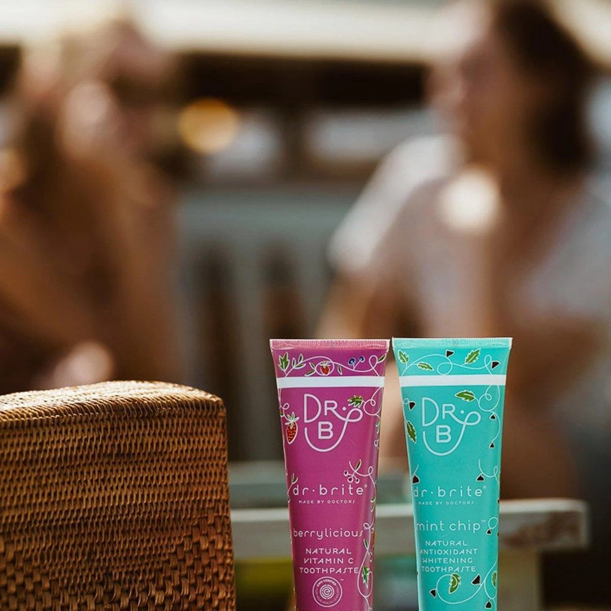 Dr. Brite 100% Natuurlijke Tandpasta Met Charcoal (houtskool) Voor Witte Tanden En Gezond Tandvlees 3 Dr. Brite 100% Natuurlijke Tandpasta Met Charcoal (houtskool) Voor Witte Tanden En Gezond Tandvlees - Afbeelding 3
