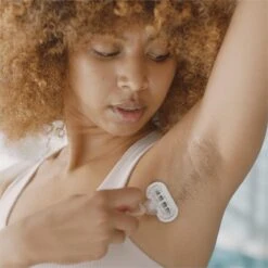 Gillette Venus Deluxe Smooth Sensitive RoseGold Scheersysteem Voor Vrouwen - Scheermes 11 Gillette Venus Deluxe Smooth Sensitive RoseGold Scheersysteem Voor Vrouwen - Scheermes -Verzorgingsproducten 1200x1200 526