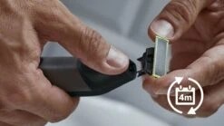 Philips OneBlade QP210/50 - Vervangmesje - 1 Stuk -Verzorgingsproducten 1200x675 4