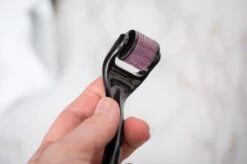 Merkloos Dermar Roller Titanium - Gezichtsroller - Derma Roller Gezicht -Verzorgingsproducten 1200x799 9