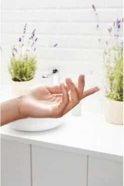 Garnier Bio Anti-age Oogcrème - 15 Ml - Alle Huidtypes - Revitaliserende Lavendel -Verzorgingsproducten 806x1200 1